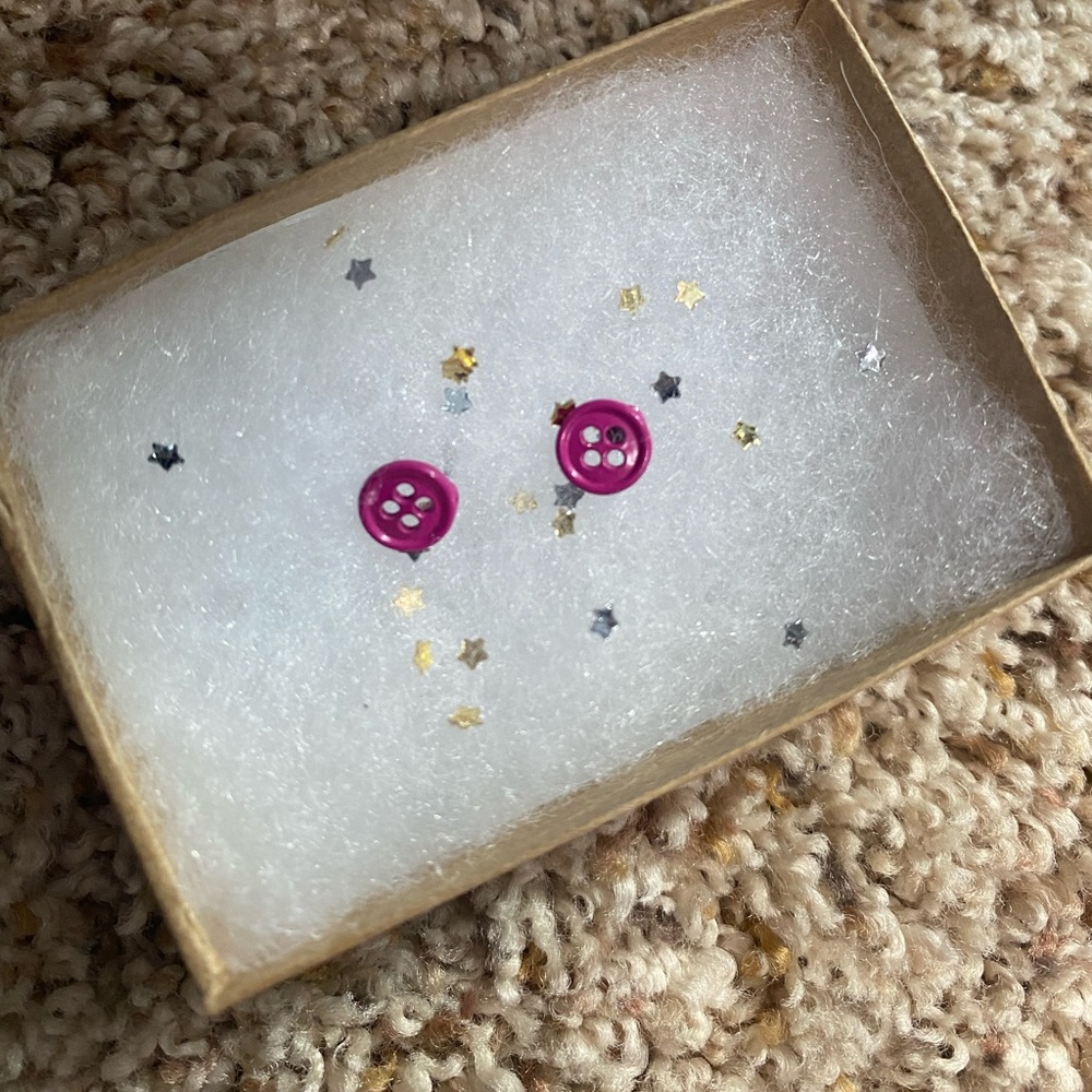 button earrings